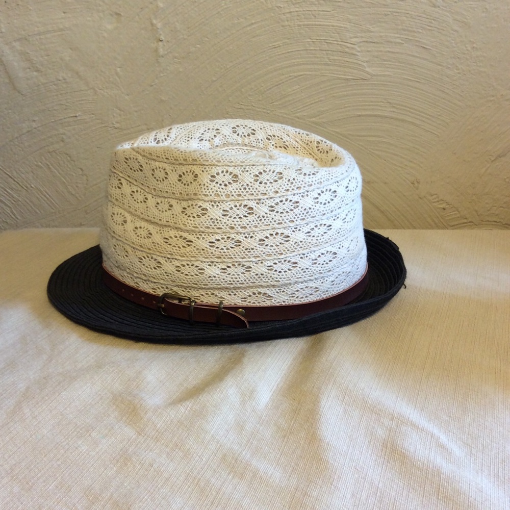 NWOT Cream and Black Fedora